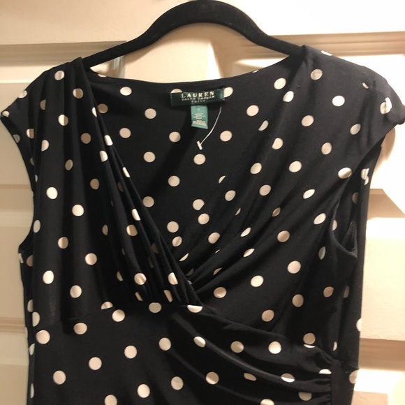 Woman dress - Picture 3 of 4